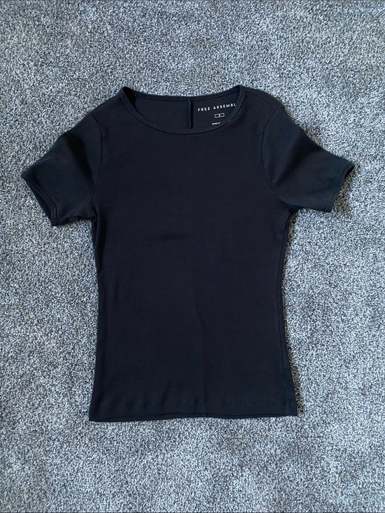 Tops - Black Short Sleeve Crewneck Top